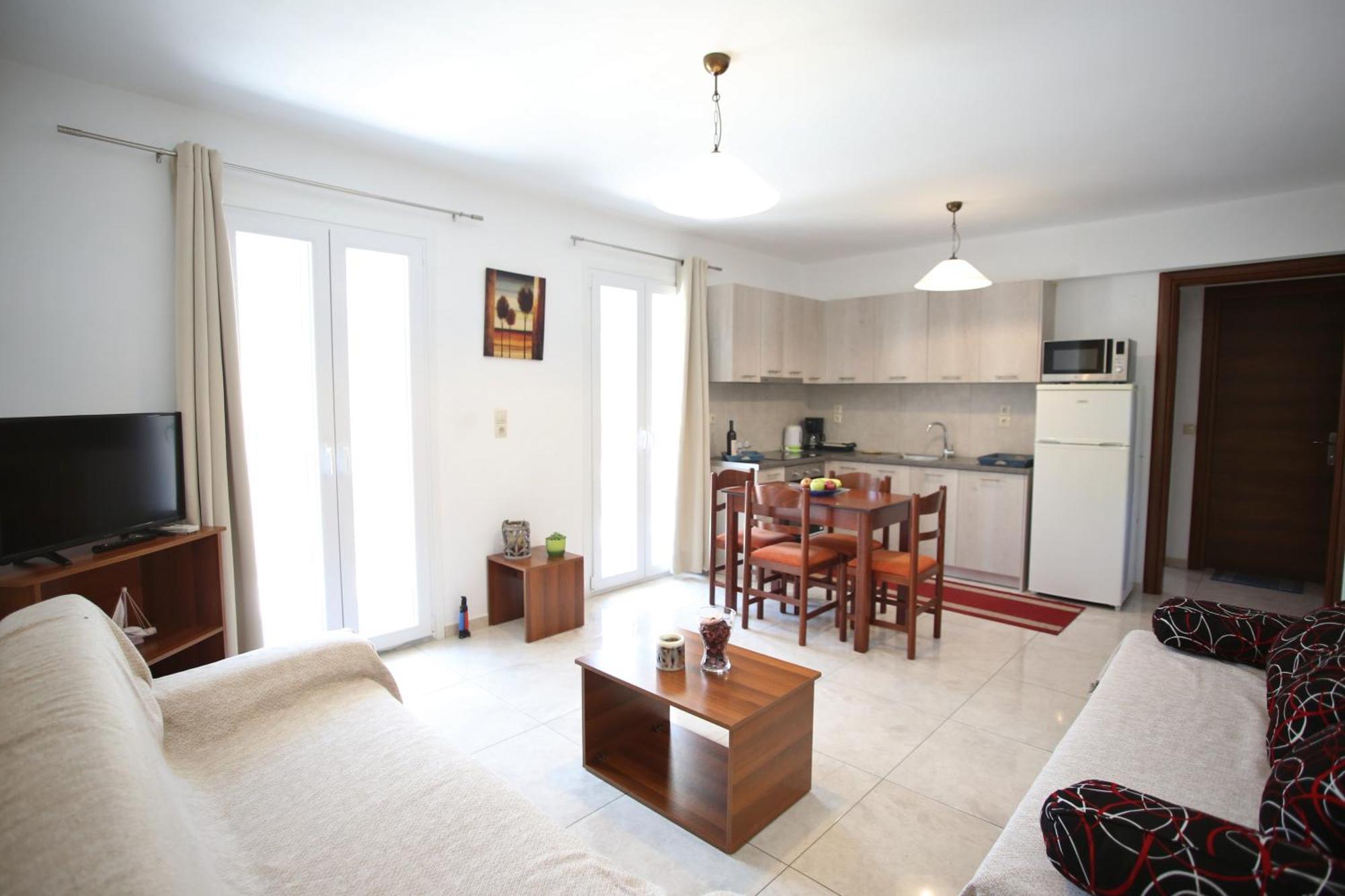 Apartment Cozy In City's Suburbs Lefkáda